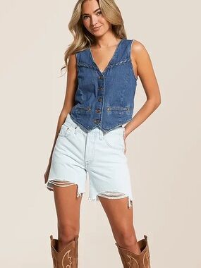 $75 msrp NWT Levi's premium Denim Vest xs festival